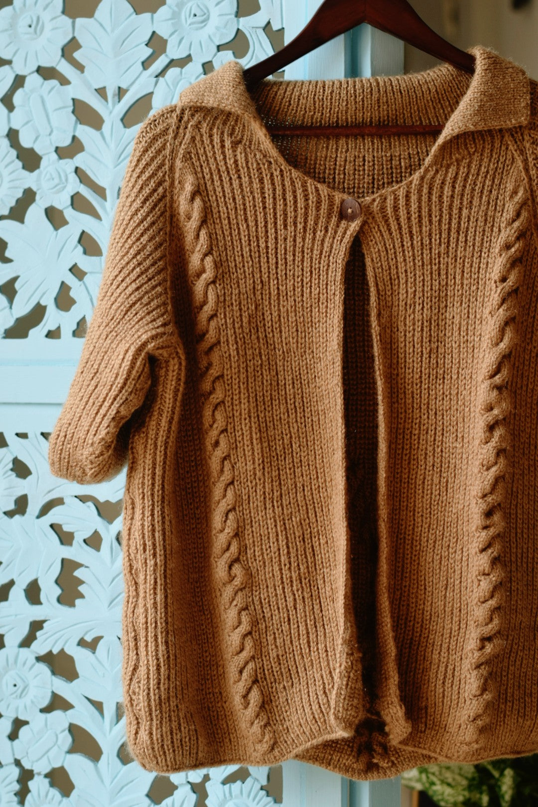 Mountain Mist Handknit Grey Cable Sweater